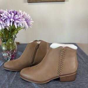 NWT MIA Jaice Women’s Sz 6.5 Heeled Tan Ankle Booties